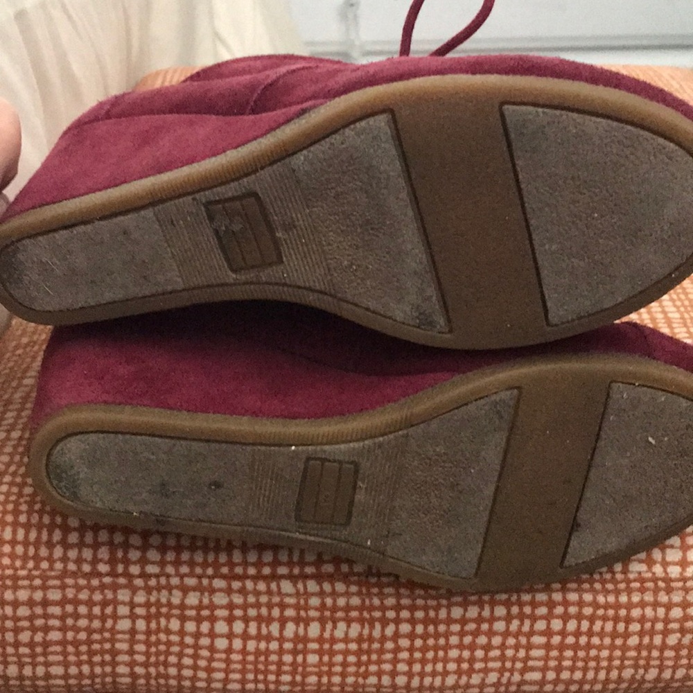TOMS - Picture 3 of 3